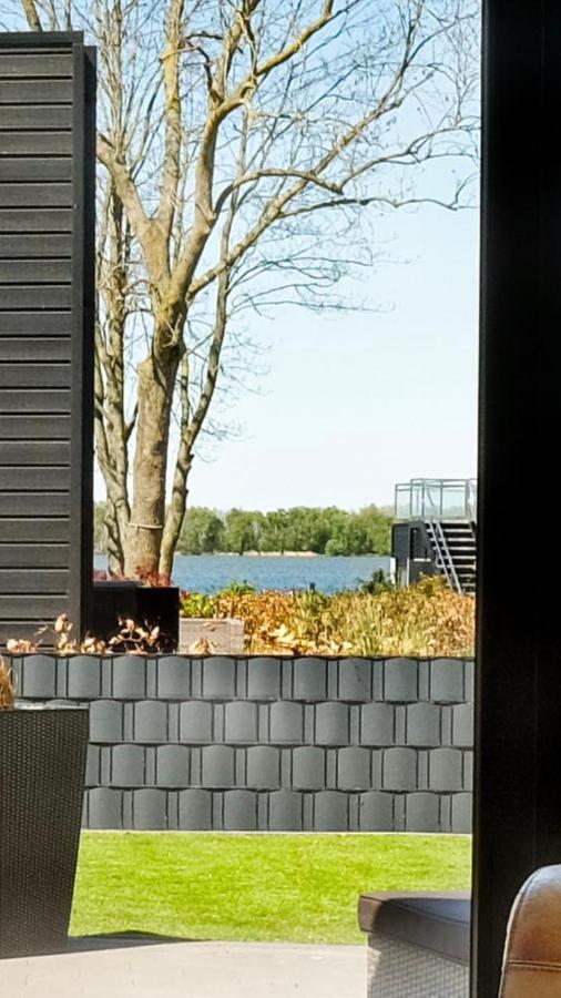 Cube Exclusive Plus mit Meerblick am Strand im EuroParcs Bad Hoophuizen Hulshorst Exterior foto